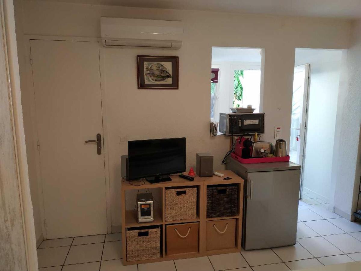 Studio Tout A Pieds Sanary-sur-Mer Exterior foto